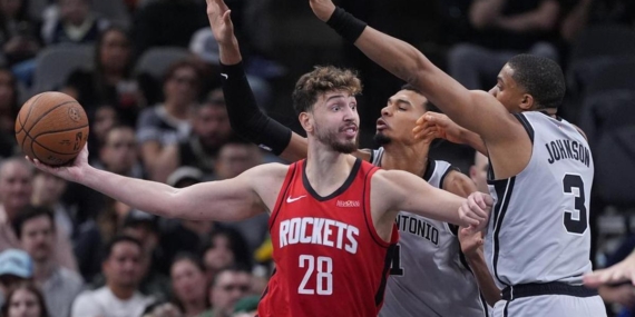 Alperen Şengün'ün Rockets'taki performansı Spurs'a karşı yeterli olmadı - Dakikada Haber Alperen Şengün'ün Rockets'taki performansı Spurs'a karşı yeterli olmadı