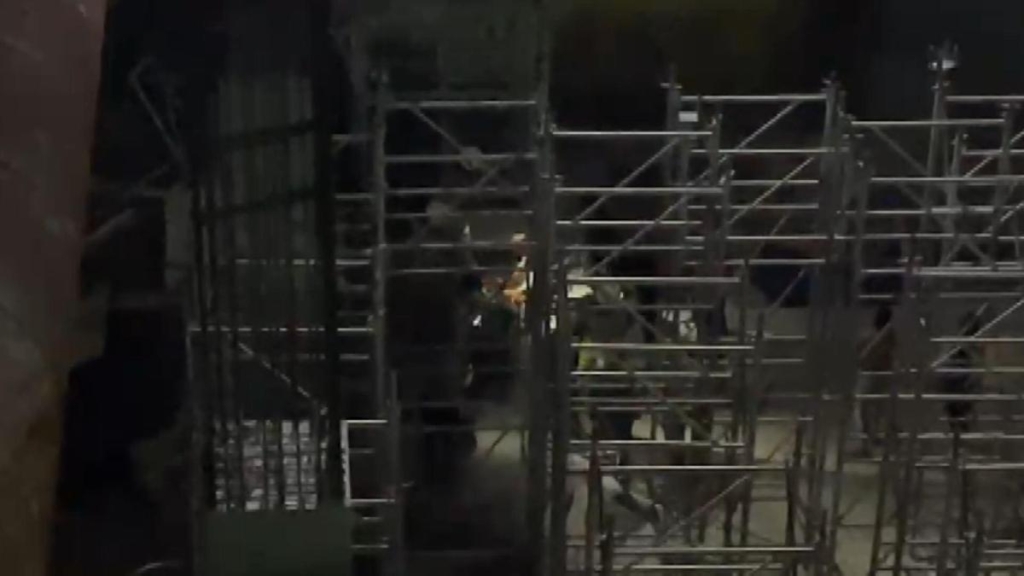 Beyoğlu'nda Metro İnşaatında İskele Çöktü: Yaralılar Var!