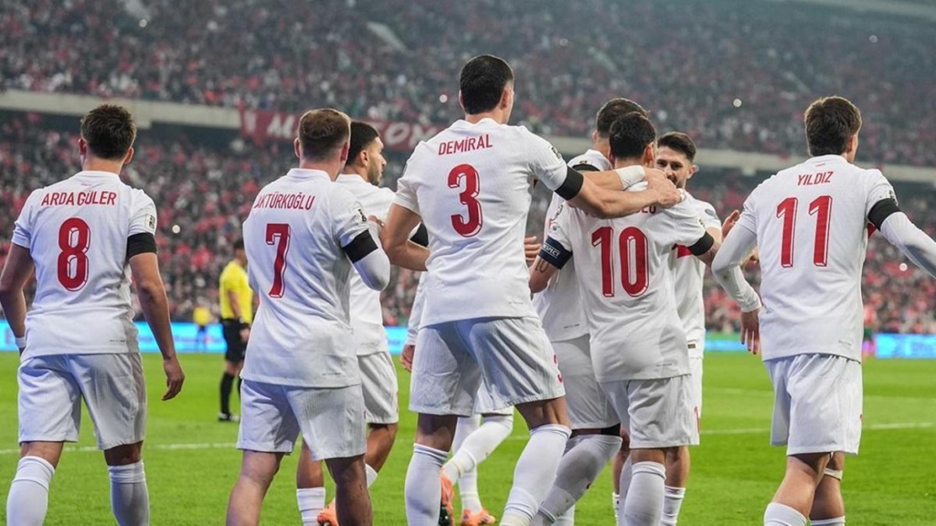 Türkiye, Bulgaristan'ı 2-0 mağlup ederek play-off biletini garantiledi.