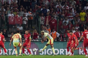 Türkiye - İspanya Maçı Öncesi Şok! Yıldız İsim Kadrodan Çıkarıldı - Dakikada Haber Türkiye - İspanya Maçı Öncesi Şok! Yıldız İsim Kadrodan Çıkarıldı